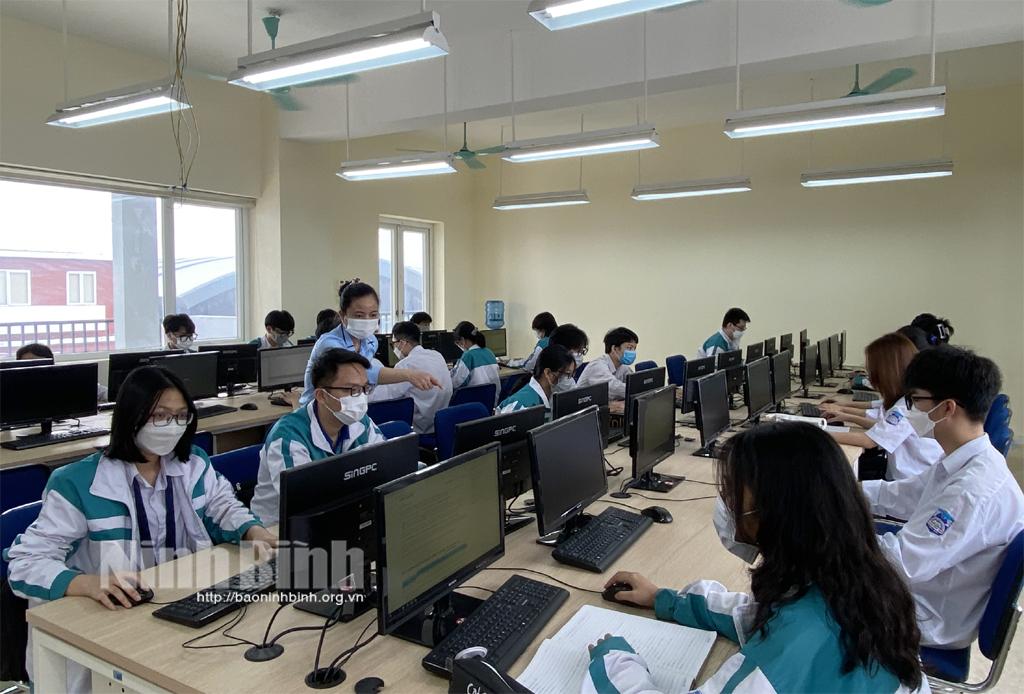 Trường THPT chuyên Lương Văn Tụy: Nhiều thành tích trong công tác bồi dưỡng học sinh giỏi quốc gia