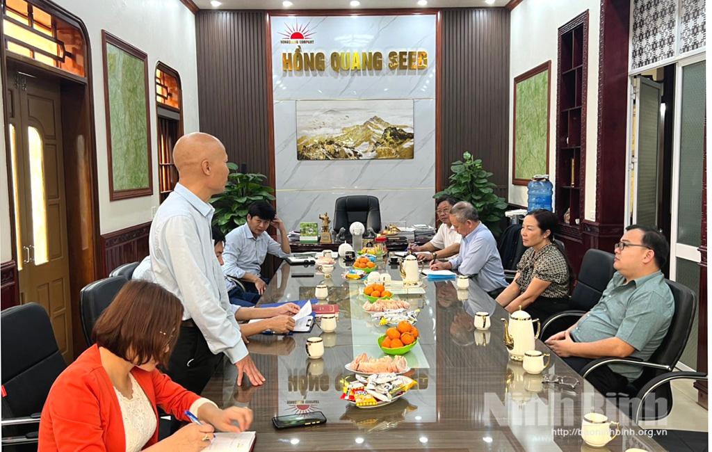 Bàn giao sản phẩm đề tài khoa học phục tráng giống lúa Nếp hạt cau