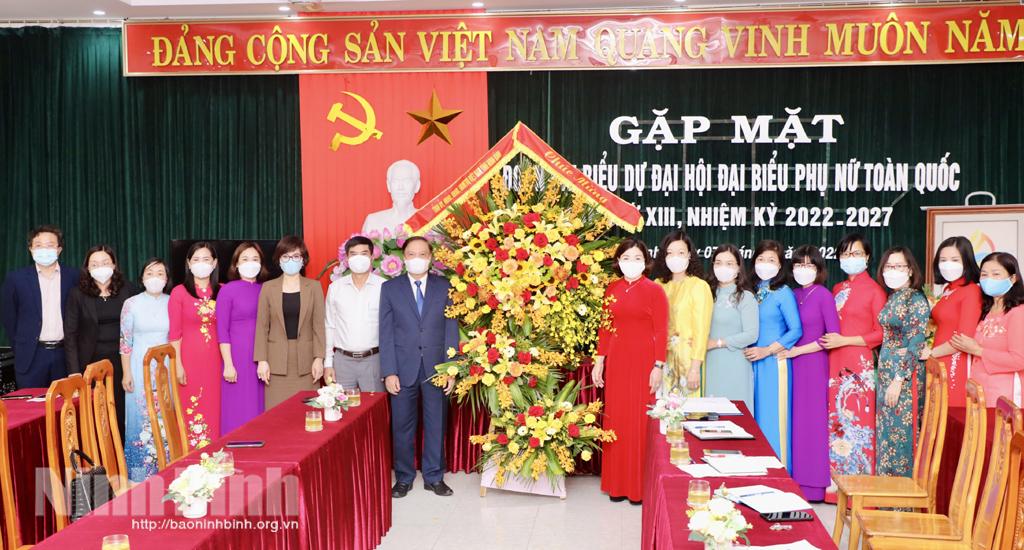 Gặp mặt đoàn đại biểu phụ nữ tỉnh Ninh Bình dự Đại hội đại biểu Phụ nữ toàn quốc lần thứ XIII