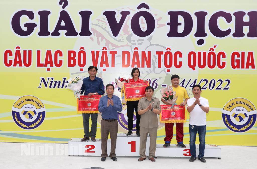 Ninh Bình xếp thứ nhì toàn đoàn tại Giải vô địch các CLB vật dân tộc Quốc gia năm 2022