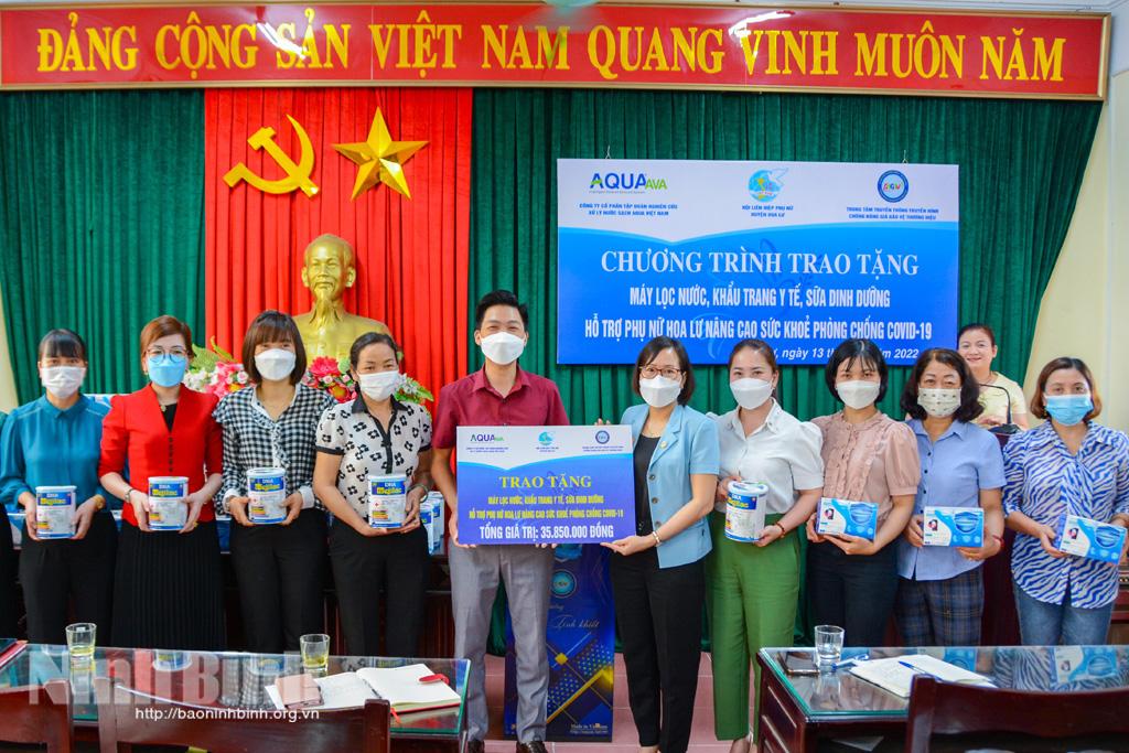 Chương trình hỗ trợ phụ nữ nâng cao sức khỏe, phòng chống COVID-19