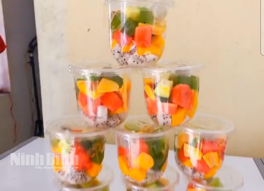 Các loại chè, kem giải khát đắt khách