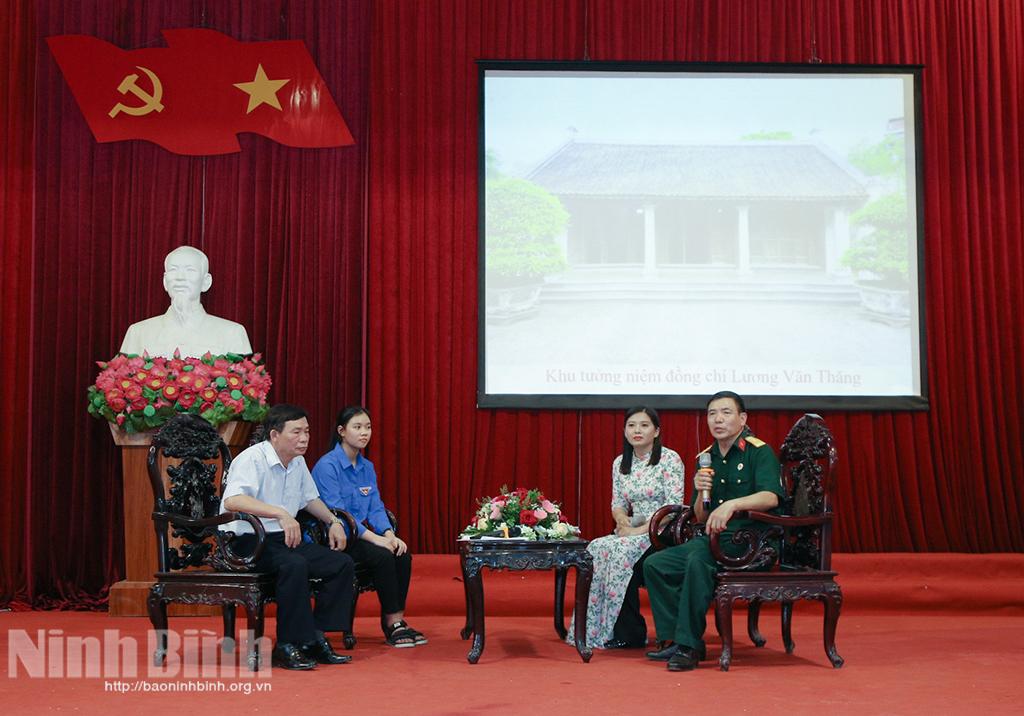 Xã Quỳnh Lưu tổ chức hội nghị chuyên đề giáo dục lịch sử truyền thống