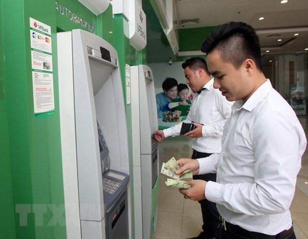 Nhiều hiệp hội ngành nghề kiến nghị Chính phủ lùi thời điểm tăng lương