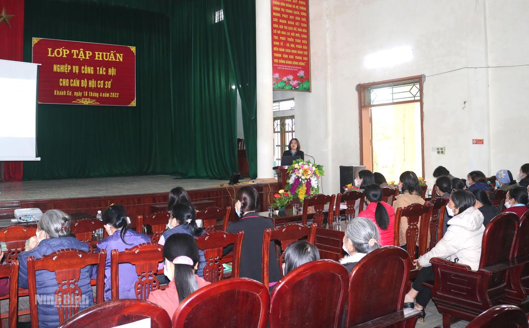 Tập huấn nghiệp vụ công tác Hội Phụ nữ