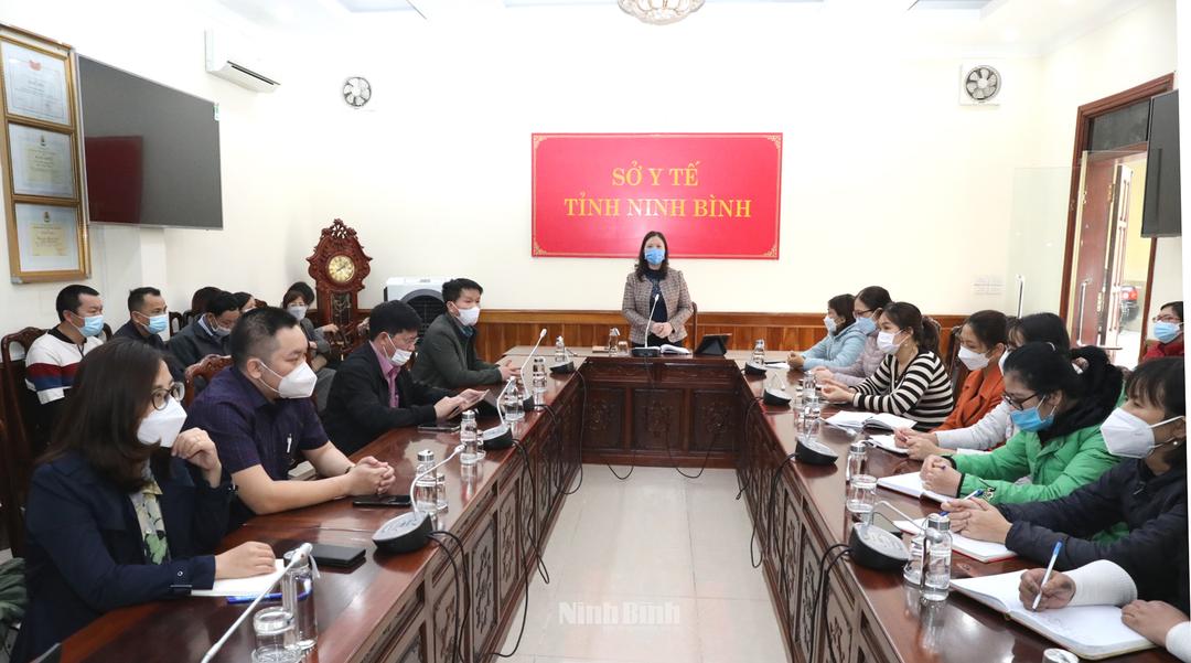 Tập huấn trực tuyến hướng dẫn tiêm vắc xin phòng COVID-19 cho trẻ từ 5 đến dưới 12 tuổi