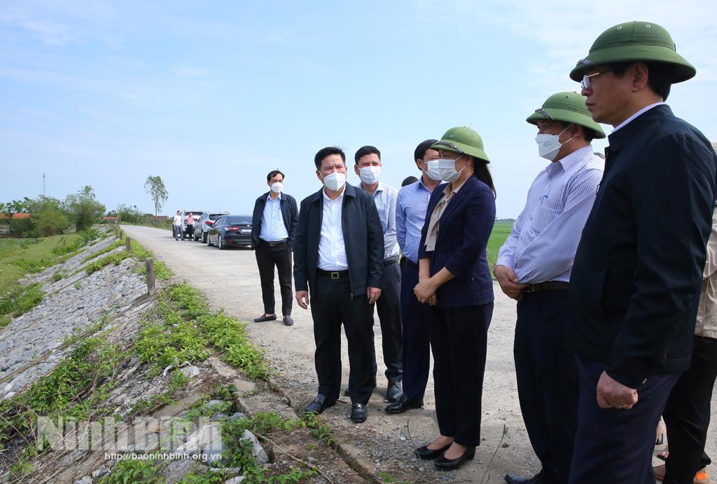 Các đồng chí lãnh đạo tỉnh kiểm tra công tác phòng chống thiên tai tại các địa phương trong tỉnh