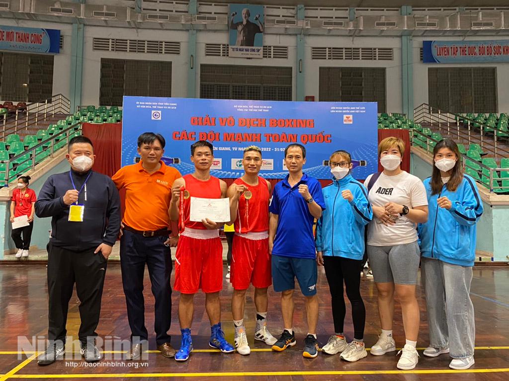 Ninh Binh athletes win medals at the 2022 National strong clubs kickboxing tournament