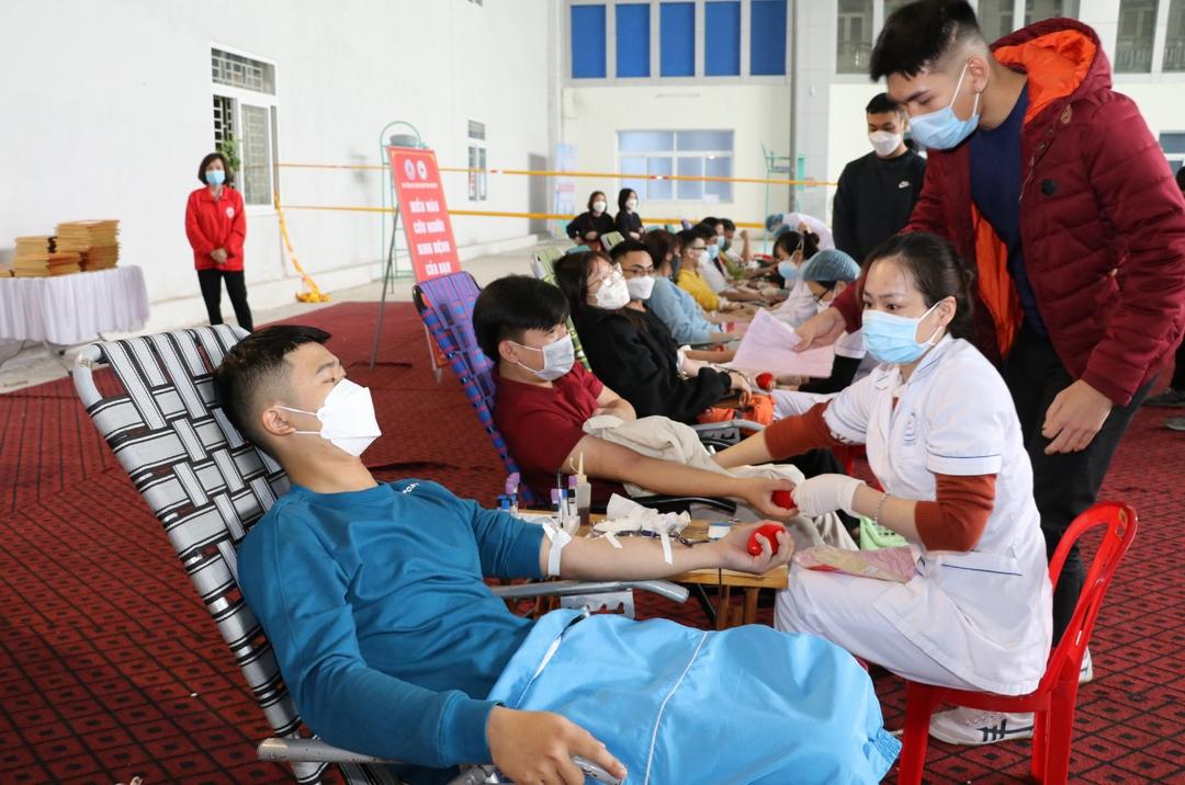 Ngày hội hiến máu tình nguyện thành phố Ninh Bình