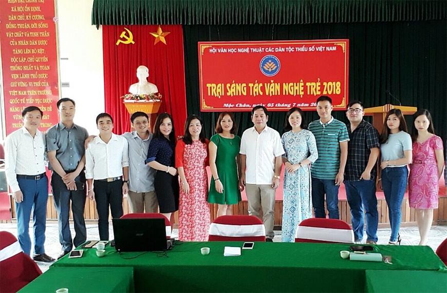 Văn học dân tộc thiểu số góp phần làm giàu có văn học Việt Nam