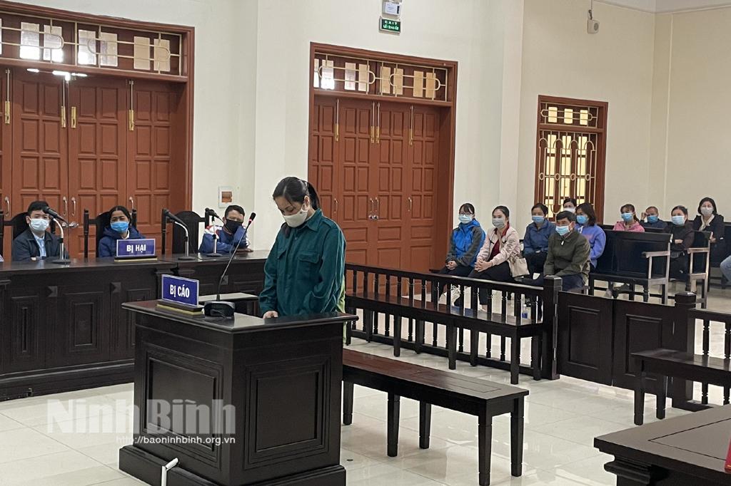 19 năm tù dành cho cô giáo lừa đảo chiếm đoạt tài sản