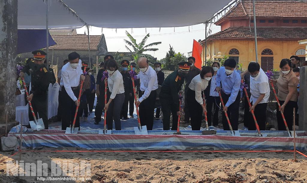 Khởi công xây dựng "nhà tình nghĩa" cho gia đình chính sách