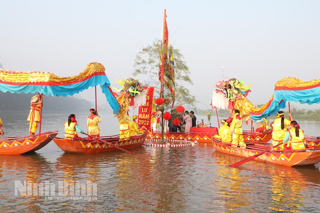 Nghi lễ rước nước tại Lễ hội Hoa Lư 2022