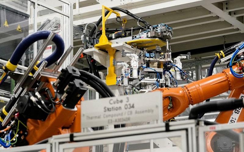 Mỹ đầu tư hơn 3 tỷ USD sản xuất pin xe điện