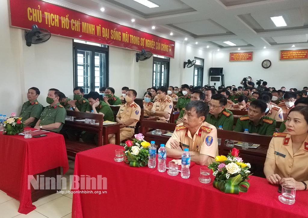 Tập huấn nghiệp vụ công tác đăng ký xe cho công an cấp huyện, xã