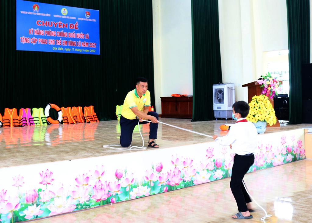 Tuyên truyền phòng chống đuối nước cho học sinh