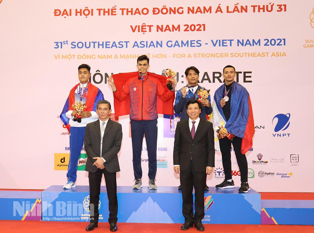 Ngày thi đấu thứ 2 môn Karate SEA Games 31: Chủ nhà Việt Nam giành 4 huy chương vàng