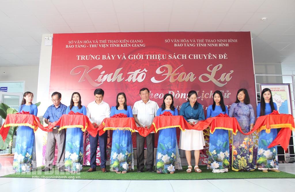 Trưng bày chuyên đề "Kinh đô Hoa Lư - Theo dòng lịch sử" tại Kiên Giang