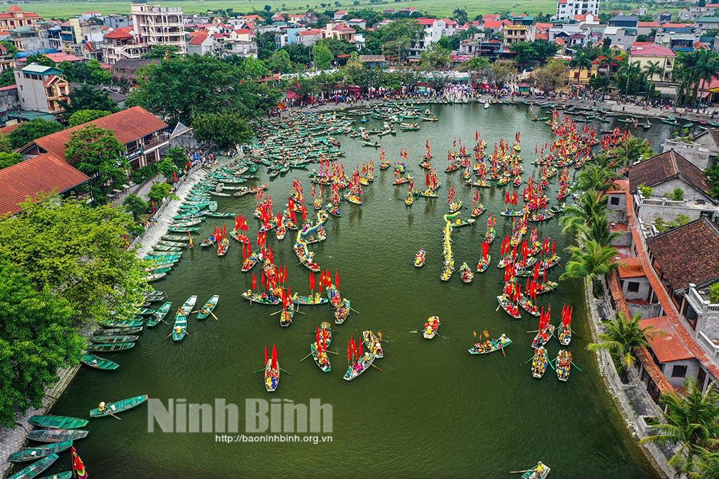 Hàng trăm nhiếp ảnh gia dự Tour du lịch chụp ảnh Mùa vàng Tam Cốc