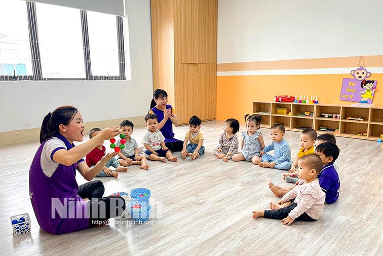 Các trường mầm non tư thục "đỏ mắt" tuyển giáo viên