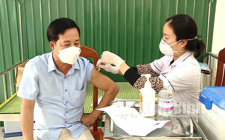 Hiểu đúng về các mũi tiêm chủng vắc xin phòng COVID-19