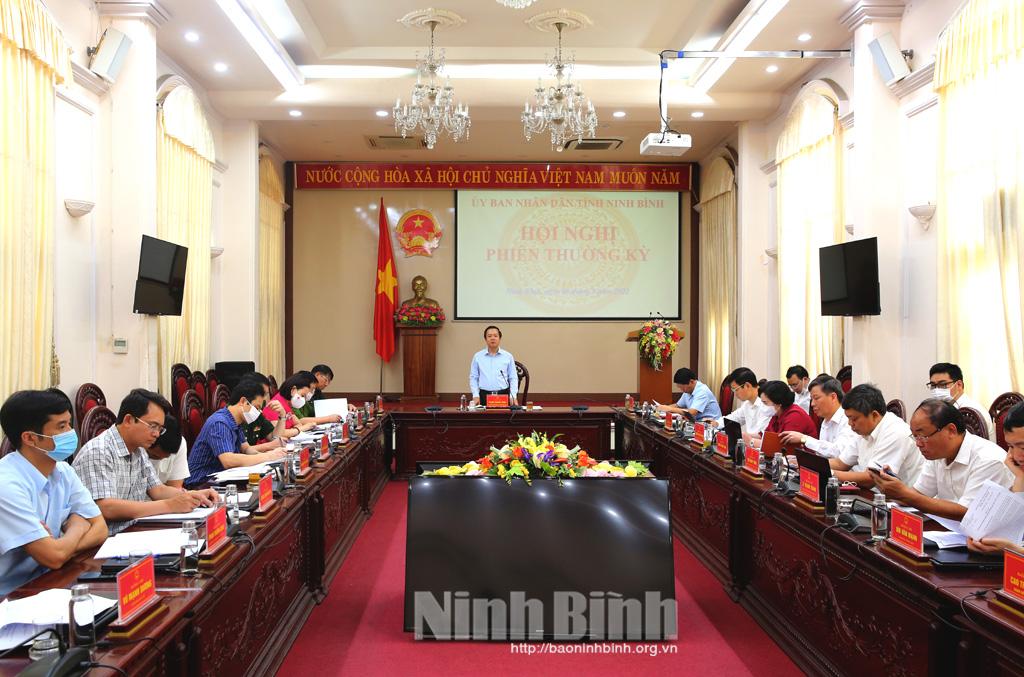 UBND tỉnh tổ chức phiên họp thường kỳ