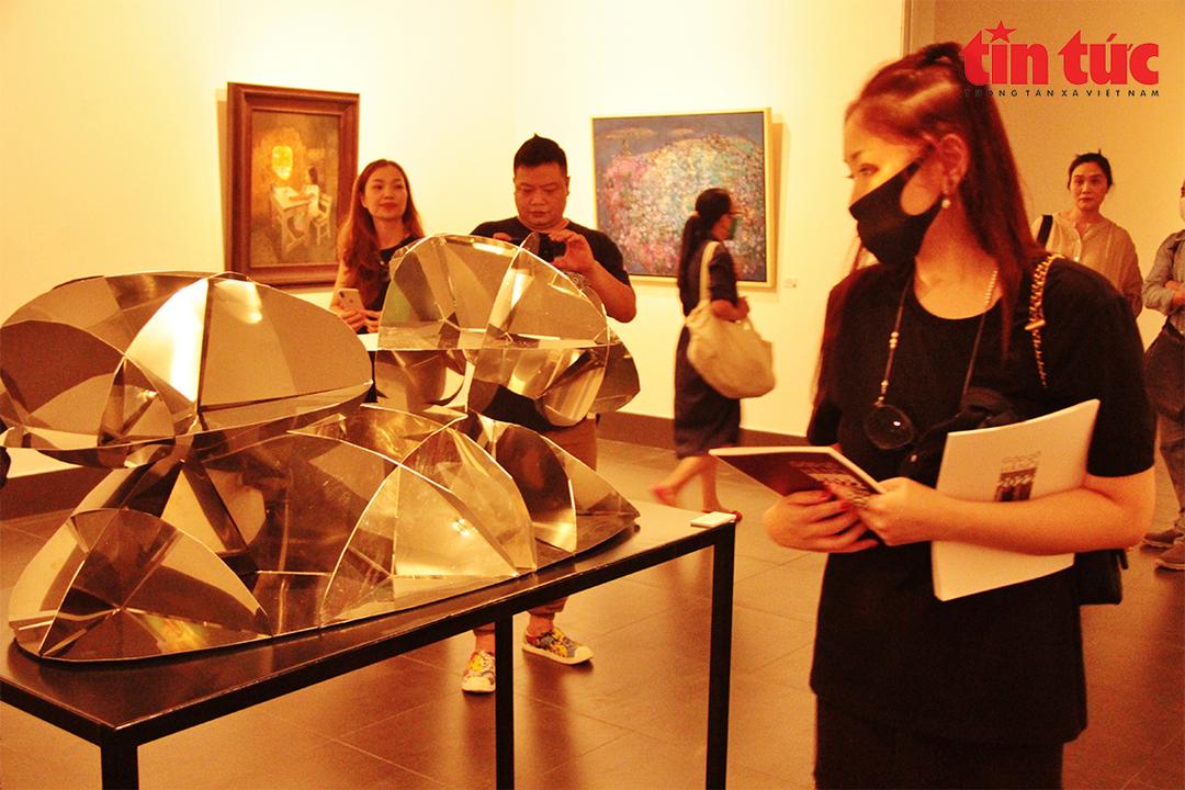 Sợi dây kết nối nghệ thuật ở triển lãm 'Gặp gỡ Hà Nội'