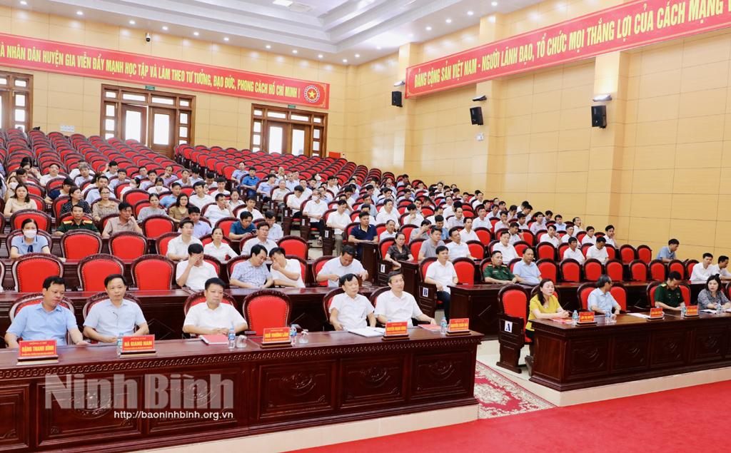 Gia Viễn quán triệt, triển khai Nghị quyết số 10-NQ/TW của Bộ Chính trị và thông báo nhanh kết quả Hội nghị Trung ương 5 (khóa XIII)