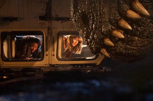 "Jurassic World: Dominion" - Kẻ săn mồi đỉnh cao mới tại phòng vé
