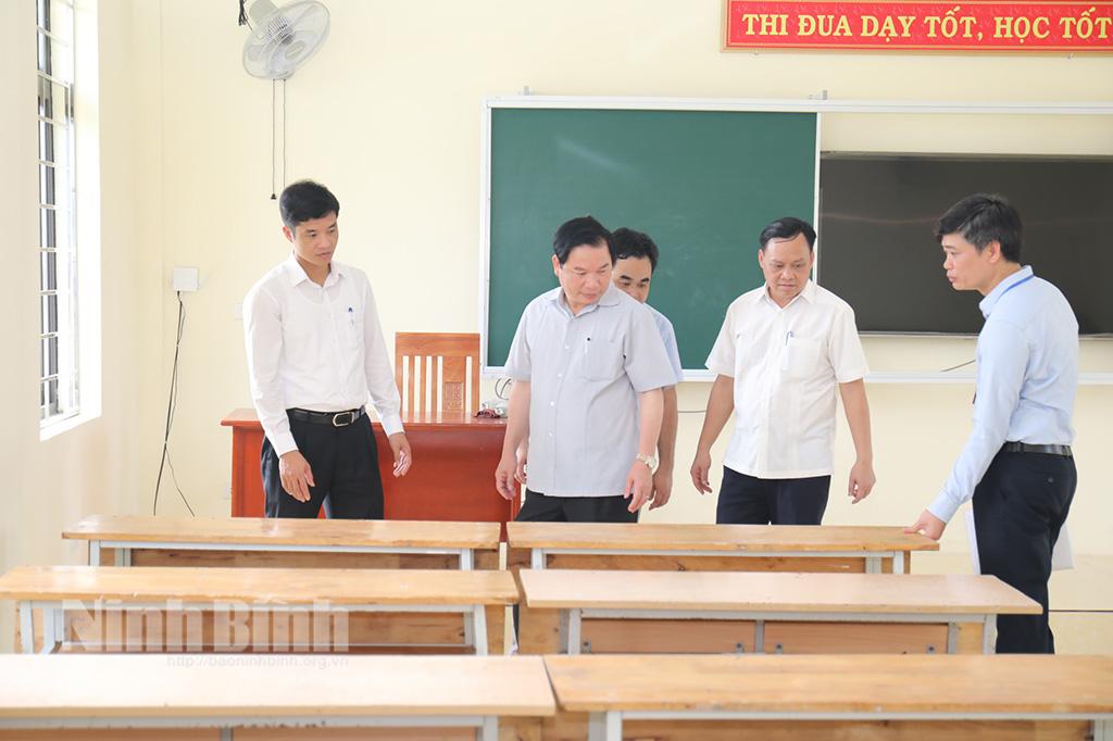Ban Chỉ đạo kỳ thi lớp 10 THPT tỉnh kiểm tra công tác chuẩn bị kỳ thi vào lớp 10 THPT