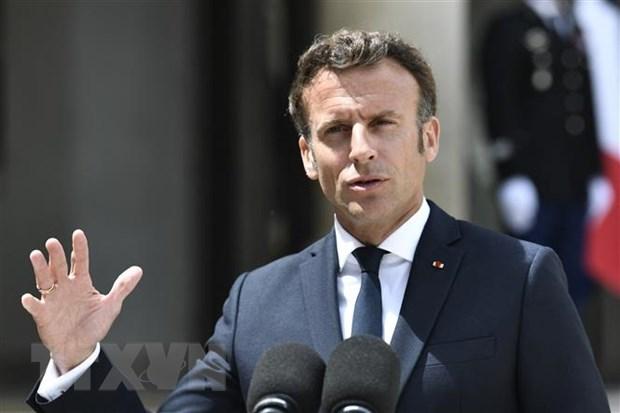 Phe cánh tả Pháp đề xuất bỏ phiếu bất tín nhiệm chính phủ