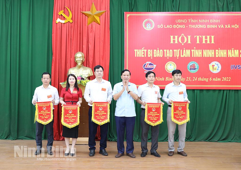 Khai mạc Hội thi thiết bị đào tạo tự làm tỉnh Ninh Bình năm 2022