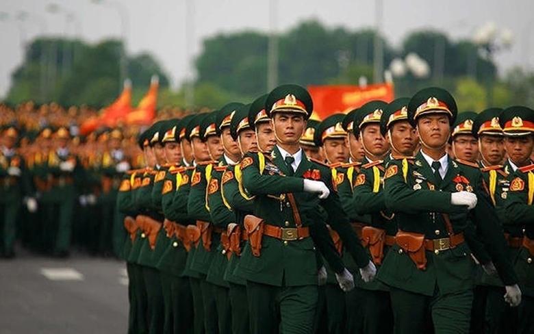 Đấu tranh chống luận điệu "Quân đội không cần thực hiện mục tiêu độc lập dân tộc và chủ nghĩa xã hội"