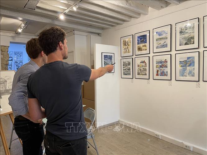 Ra mắt cuốn truyện tranh đầu tay của họa sĩ trẻ Việt Nam Mai Bách tại Pháp