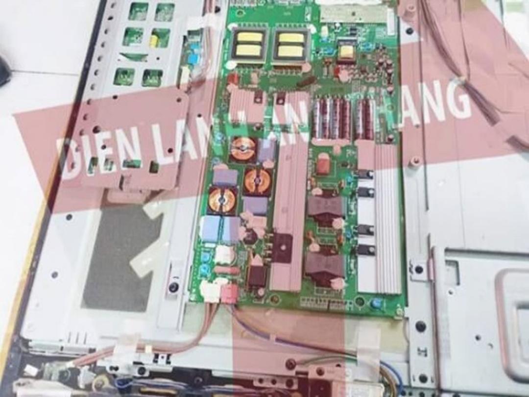 Nguyên nhân tivi bị sọc màn hình và cách khắc phục đơn giản