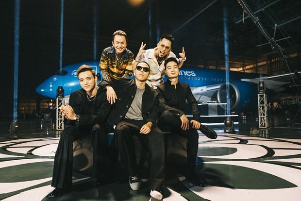 "Nhanh lên nhé!" - ca khúc truyền cảm hứng mới về đam mê du lịch