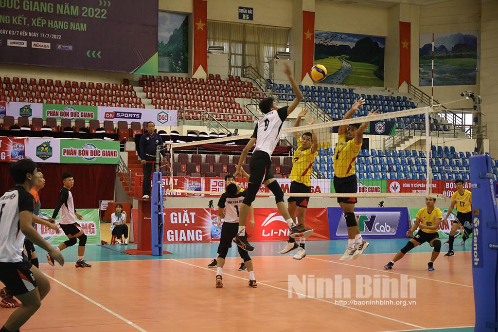 Giải bóng chuyền vô địch quốc gia Cúp Hóa chất Đức Giang 2022: Lavi Long An trụ hạng thành công