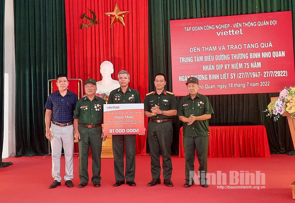 Viettel Ninh Bình thăm và tặng quà các thương, bệnh binh