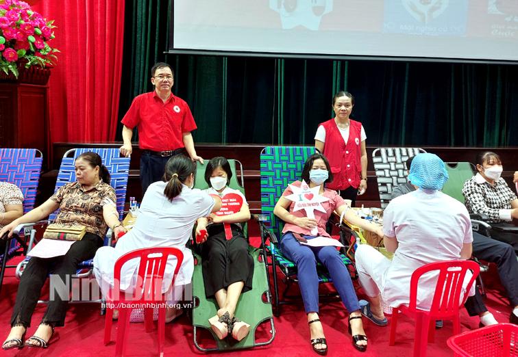 Tiếp nhận hơn 400 đơn vị máu trong ngày hội hiến máu tình nguyện đợt 1 năm 2022 tại huyện Gia Viễn