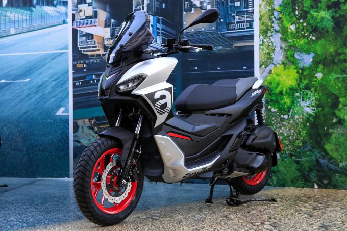 Aprilia SR GT 200 - xe ga đường trường giá từ 97 triệu đồng