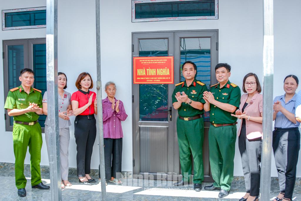 Khánh thành "Nhà tình nghĩa" cho gia đình chính sách