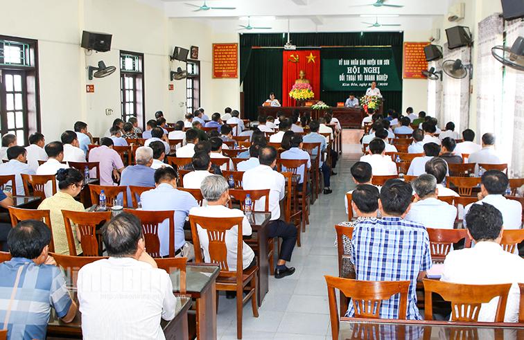 Lãnh đạo UBND huyện Kim Sơn đối thoại với doanh nghiệp