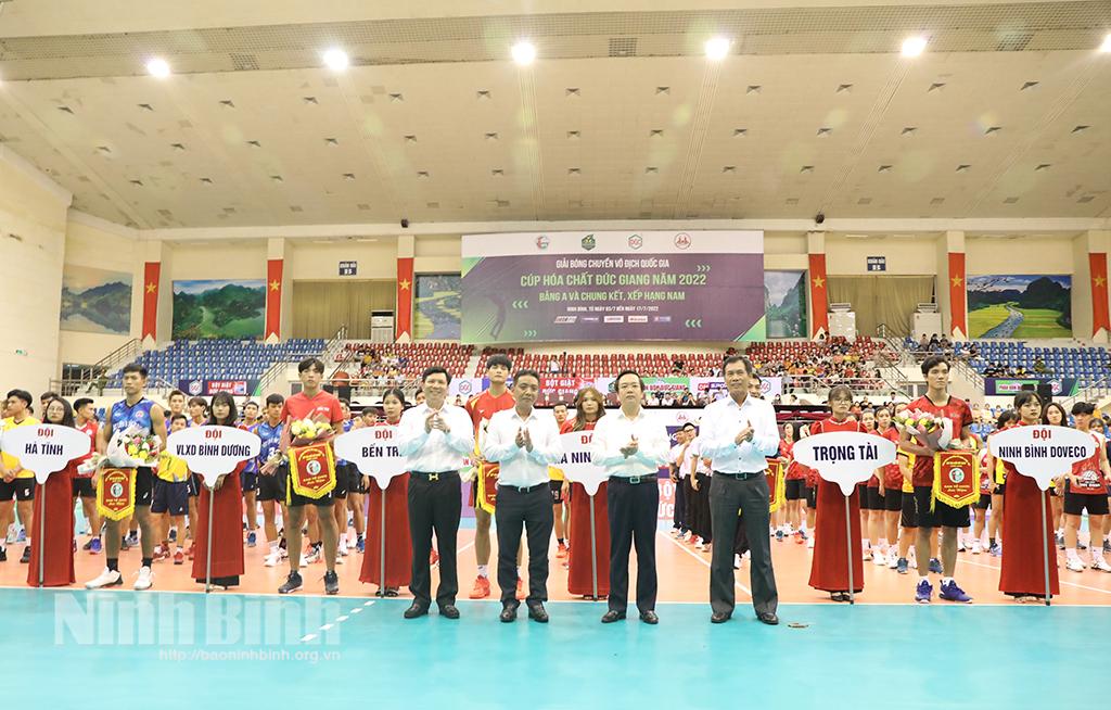 Khai mạc Bảng A Giải bóng chuyền vô địch quốc gia Cúp Hóa chất Đức Giang 2022 tại Ninh Bình