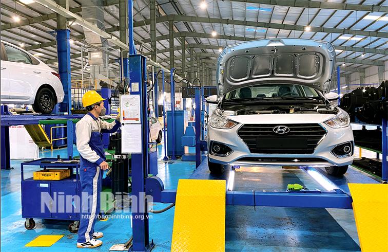 Khắc phục khó khăn để đạt mục tiêu tăng trưởng theo kịch bản đã đề ra