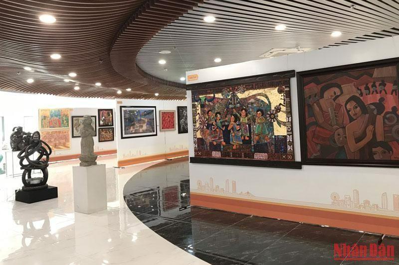 Hàng trăm tác phẩm hội tụ tại Triển lãm Mỹ thuật khu vực nam miền trung-Tây Nguyên