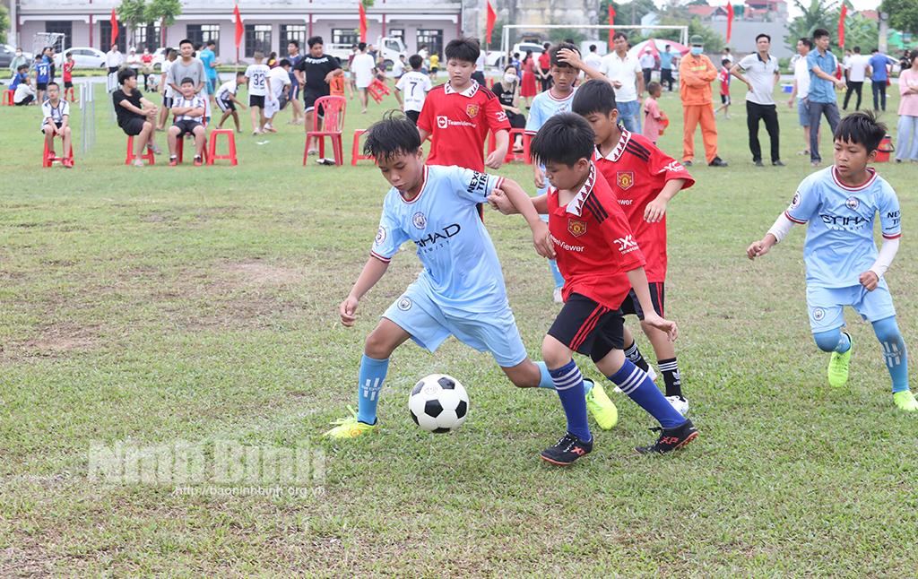 Khai mạc Giải bóng đá nhi đồng huyện Gia Viễn năm 2022