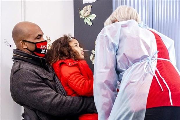 Nguy cơ tiềm ẩn từ tiêm vaccine ngừa COVID-19 rất thấp với trẻ em