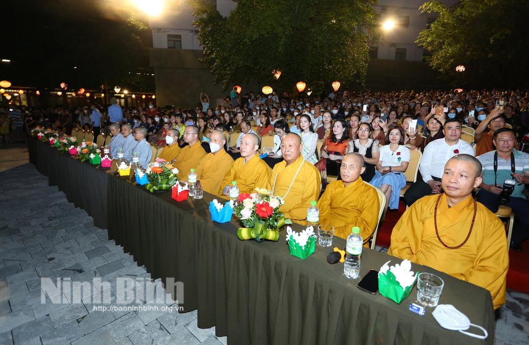 "Đêm hội Vu lan - ngợi ca và tri ân đấng sinh thành"