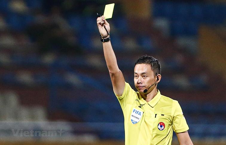 Trọng tài Ngô Duy Lân nhận án kỷ luật vì mắc lỗi ở trận Hà Nội FC-HAGL