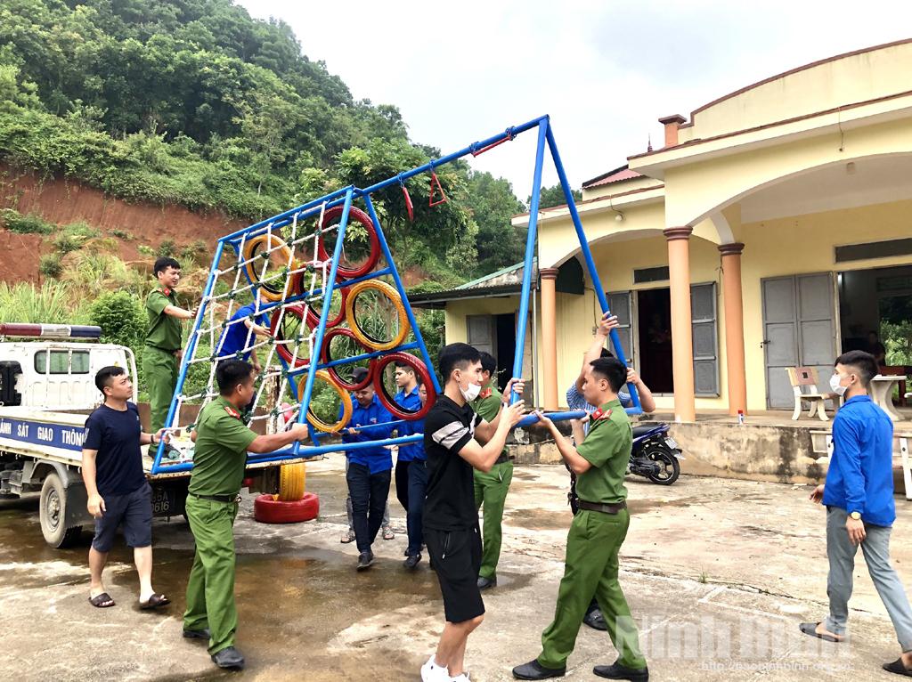 Mang niềm vui đến cho trẻ em nông thôn